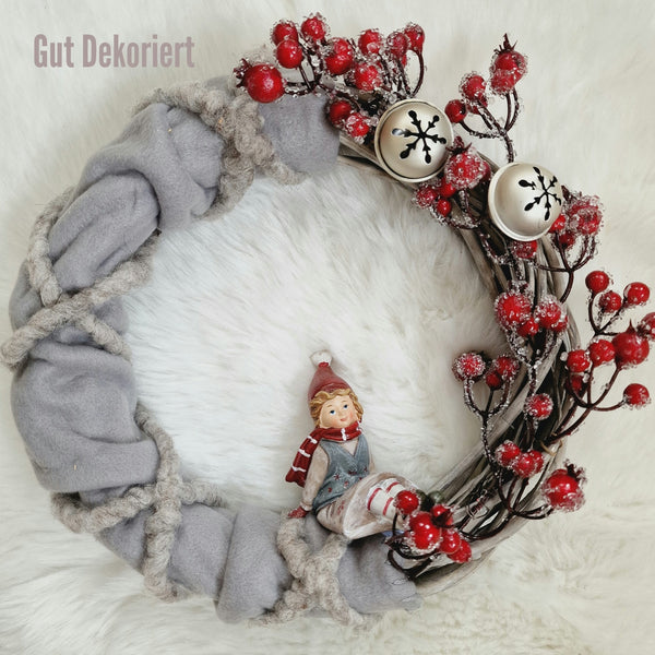 Türkranz Türdeko Winterkranz Winterdeko Mädchen Beeren